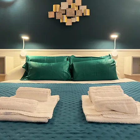 Cantu' Nocleg ze śniadaniem 4*