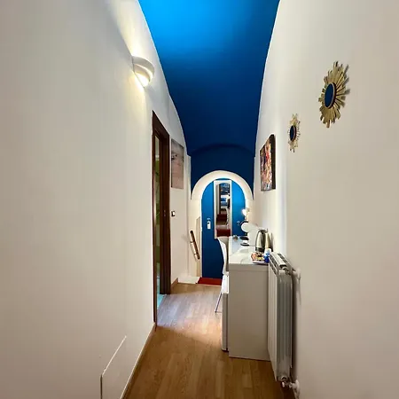 Bed and breakfast Cantu' 4*