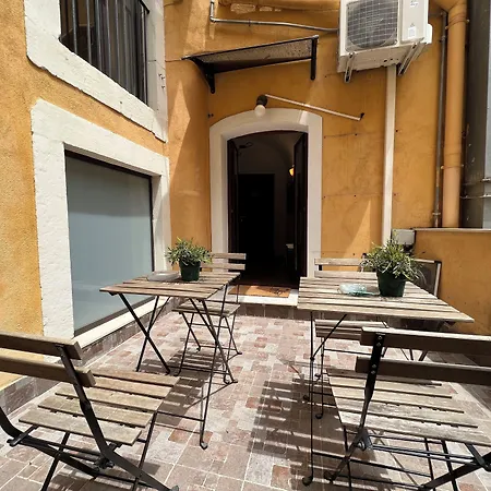 Bed and breakfast Cantu' 4*
